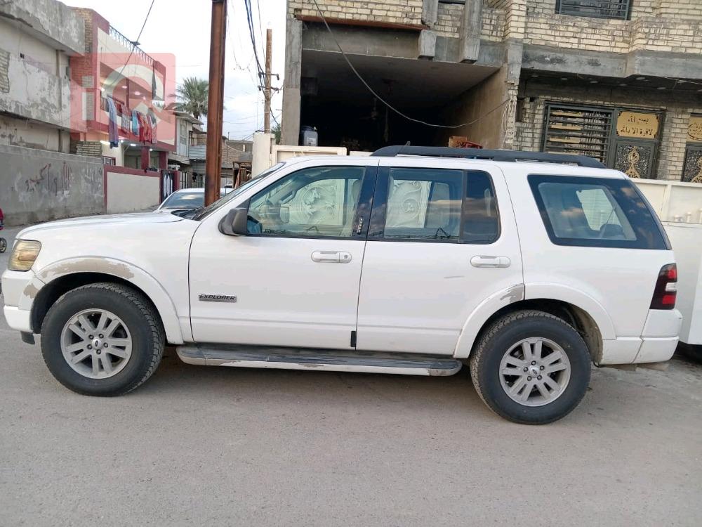 فۆرد ئێکسپلۆرەر